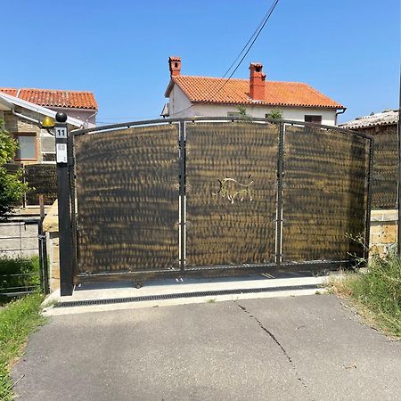 Villa Sanela Pobegi Exteriér fotografie